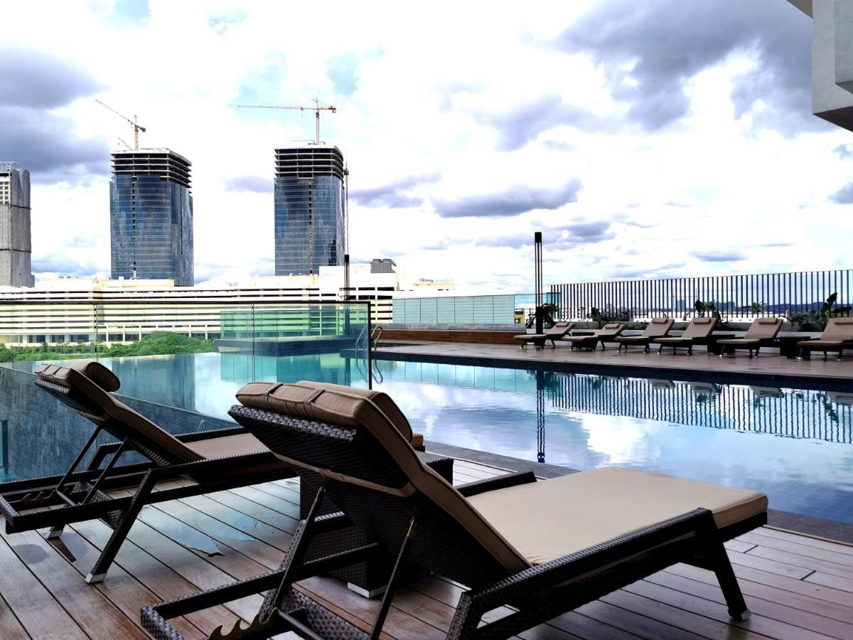 Mosaic Southkey Midvalley By Elegant Johor Bahru Exterior foto
